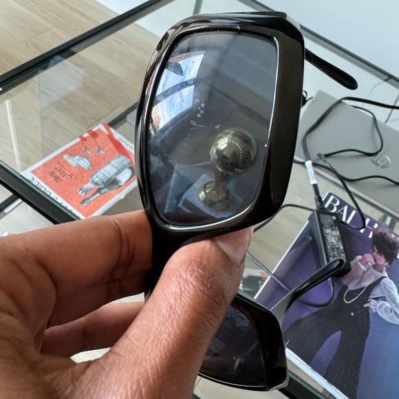 Authentic Chanel Sunglasses Pearlized CC - Picture 9 of 9